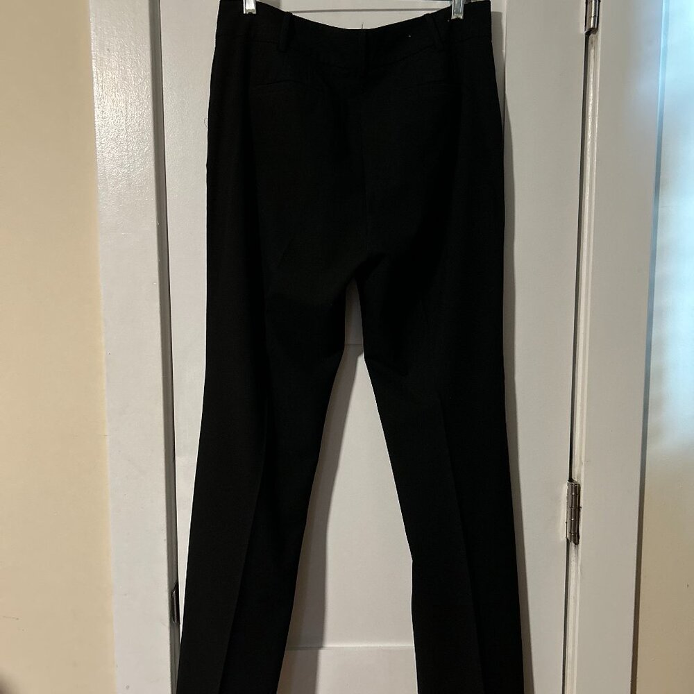 Ann Taylor Factory black pleated dress pants - size 8 CURVY
